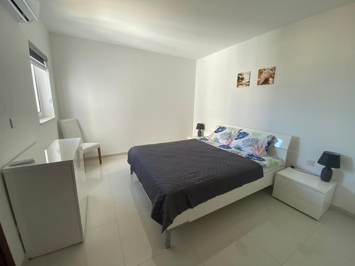 Sunshine Apartments Mellieha - Modern Two Bedroom Penthouse With Terrace Exterior photo